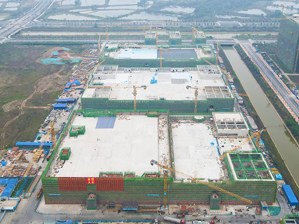 广东肇庆超17万平新能源制造基地项目主体结构全面封顶